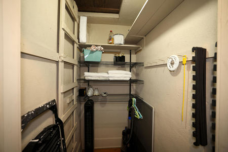 Next Photo