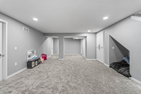 Next Photo