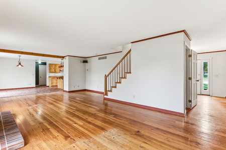 Next Photo