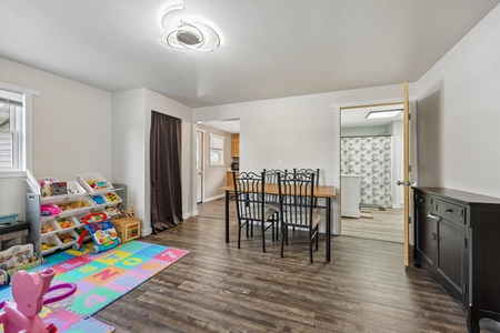 Next Photo