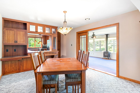 Next Photo