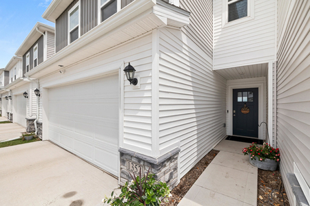 Next Photo