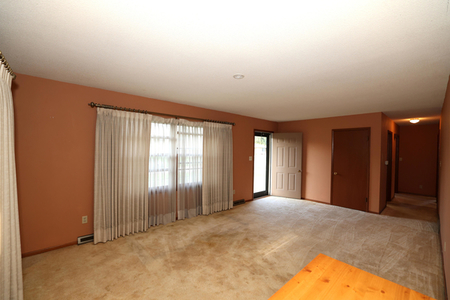 Next Photo