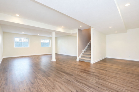 Next Photo